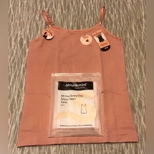 🌸🌸 Shapermint Essentials All Day Every Day Scoop Neck Cami 🌸🌸